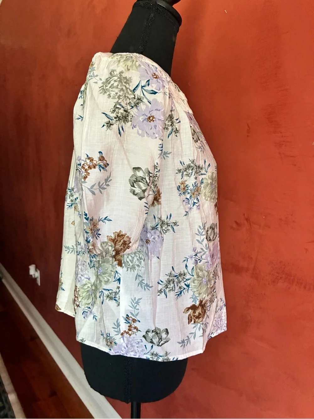 NWT LOFT White Floral Smocked Yoke Blouse in Whisper White, Size XS Petite